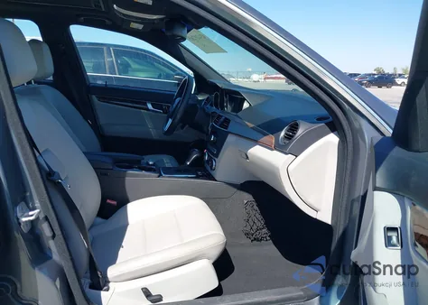 2012 Mercedes-Benz C 250 Sport from USA, damaged, VIN WDDGF4HB3CR217106